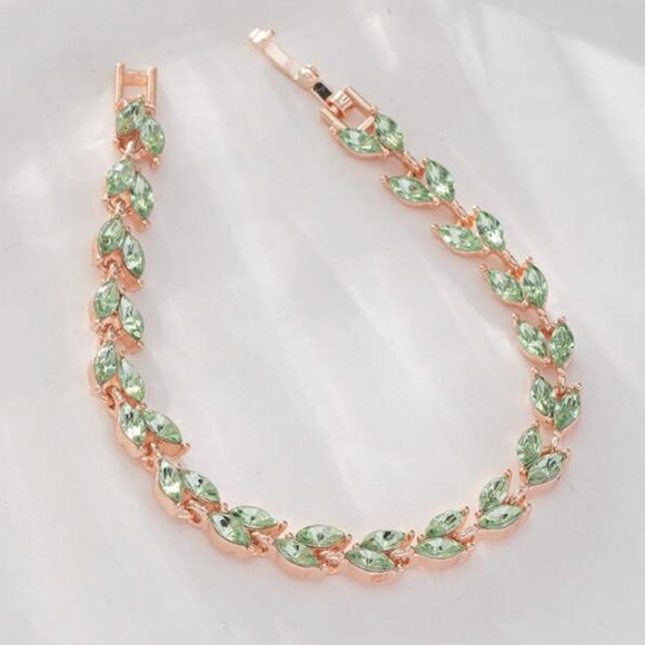 Peridot Leaf Tennis Bracelet - Picture 4 of 7